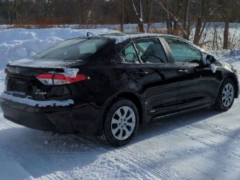 Used 2023 Toyota Corolla LE image 8