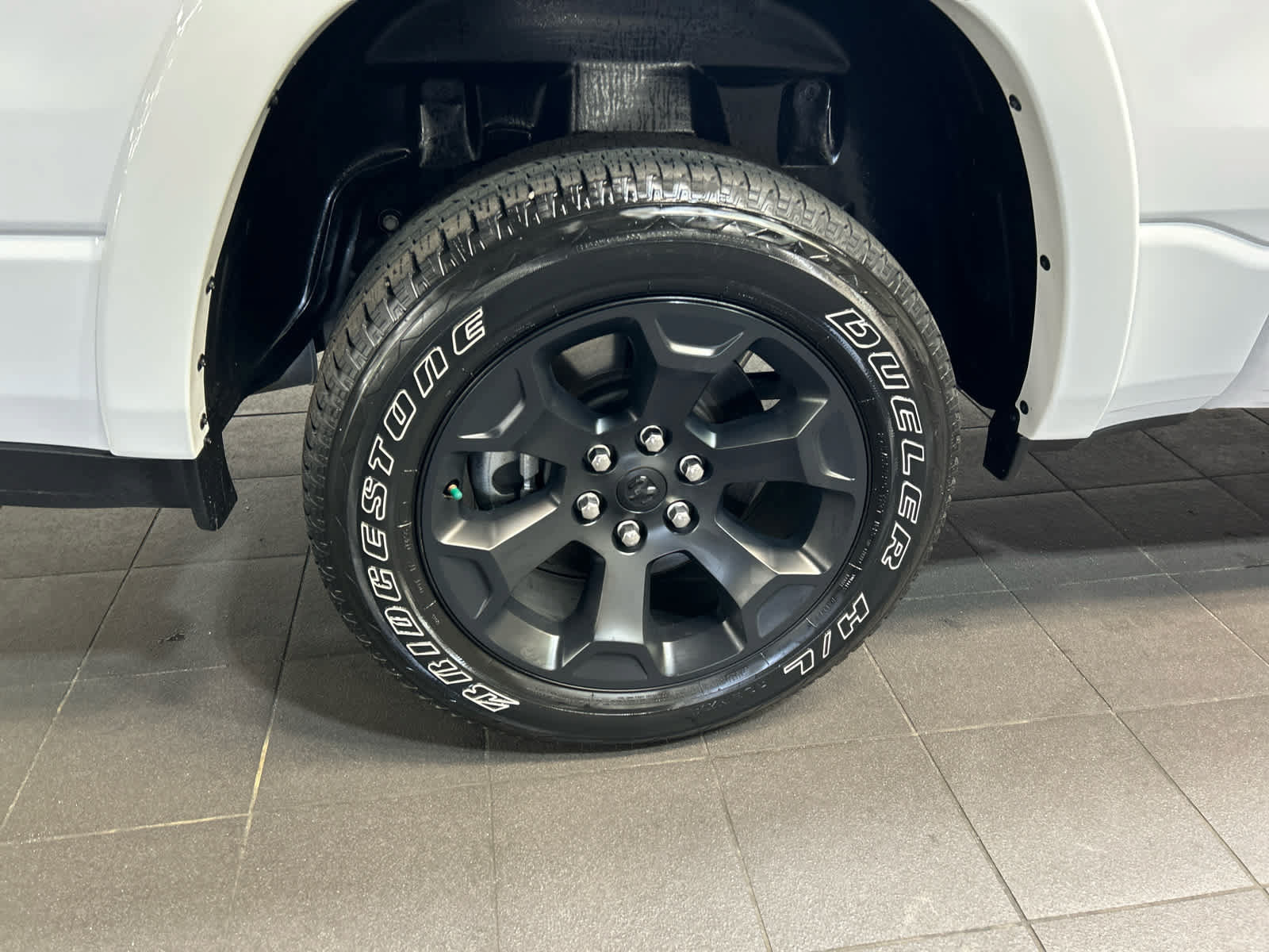 Used 2025 RAM 1500 Big Horn AWD/4WD image 9