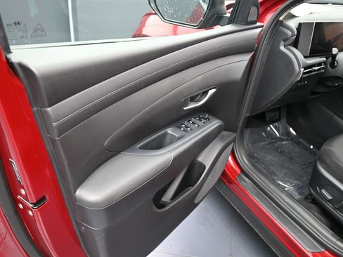 Certified 2025 Hyundai Tucson SEL image 13