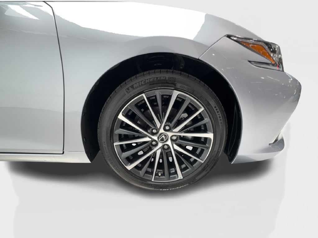Used 2024 Lexus ES 350 w/ Premium Package FWD image 16