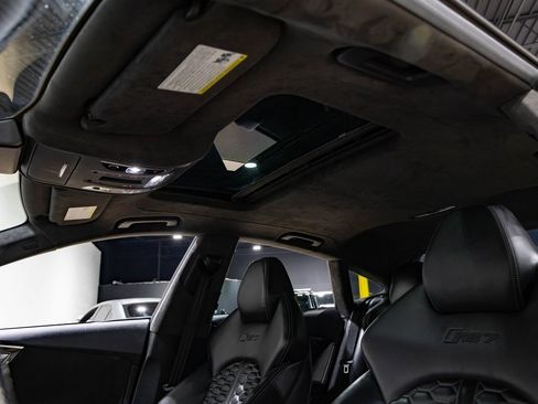 Used 2017 Audi RS 7 Prestige w/ Carbon-Optic Package image 22