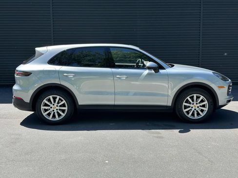 Used 2020 Porsche Cayenne AWD/4WD image 6