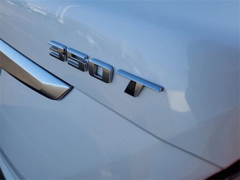 Certified 2023 Cadillac XT5 Premium Luxury image 36