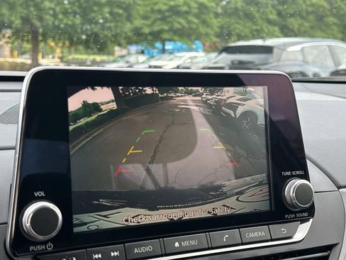 New 2025 Nissan Altima 2.5 SR image 24