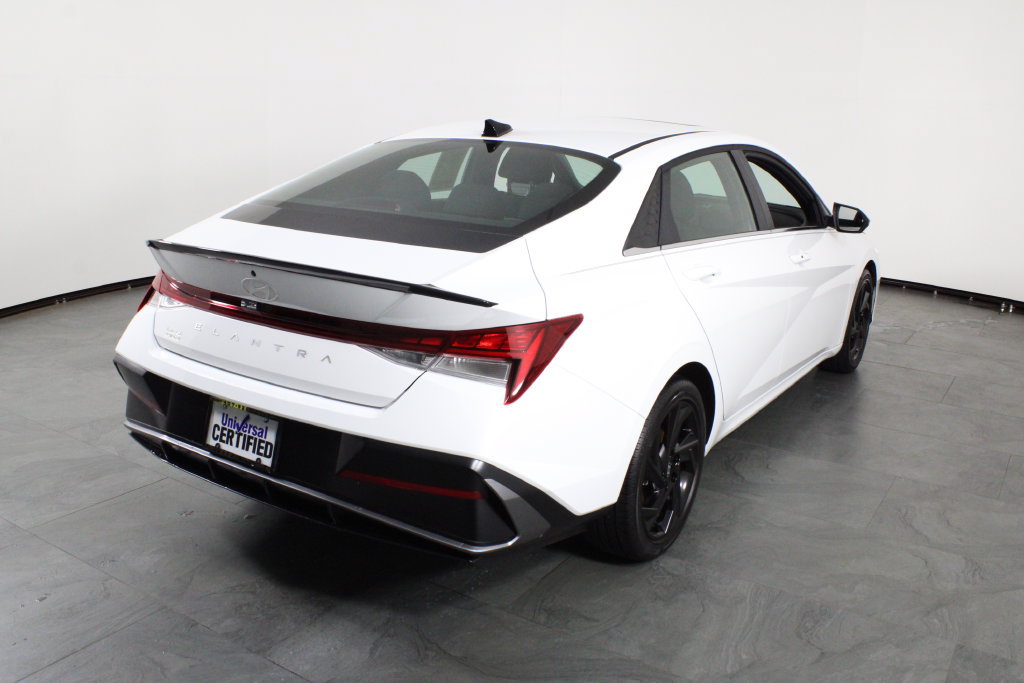 Certified 2026 Hyundai Elantra SEL Sport Premium FWD image 4