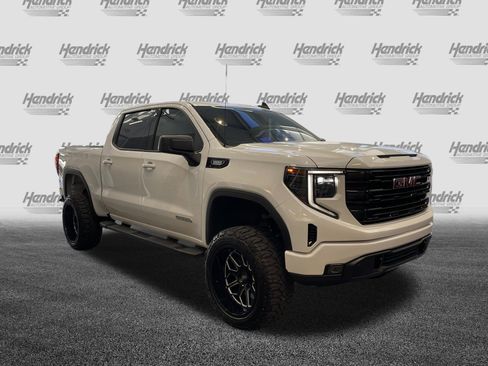 Used 2024 GMC Sierra 1500 Elevation image 2
