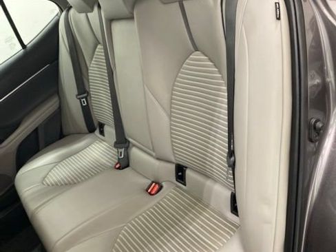 Used 2022 Toyota Camry SE AWD/4WD image 28