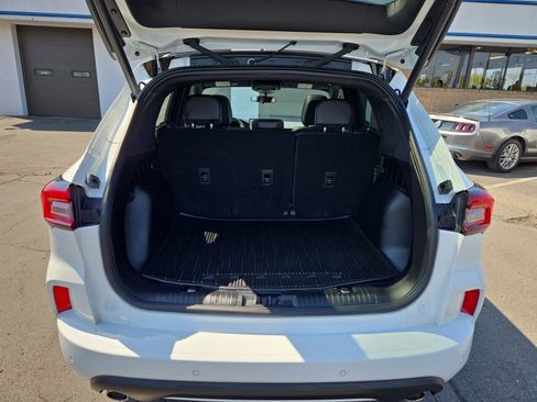 Used 2023 Ford Escape ST-Line w/ Tech Pack #1 AWD/4WD image 26