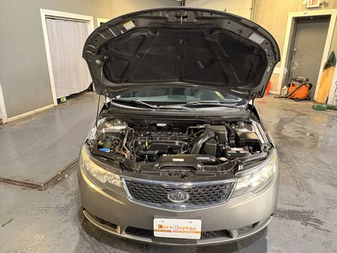 Used 2012 Kia Forte EX FWD image 25
