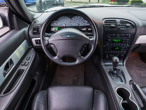 Used 2002 Ford Thunderbird image 17