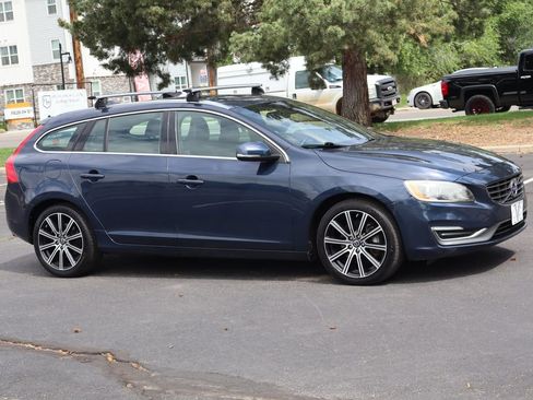 Used 2015 Volvo V60 T5 Premier Plus AWD/4WD image 2