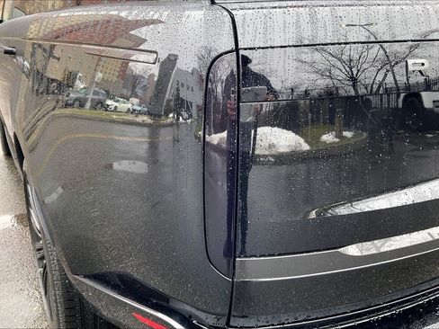 New 2026 Land Rover Range Rover SE image 14