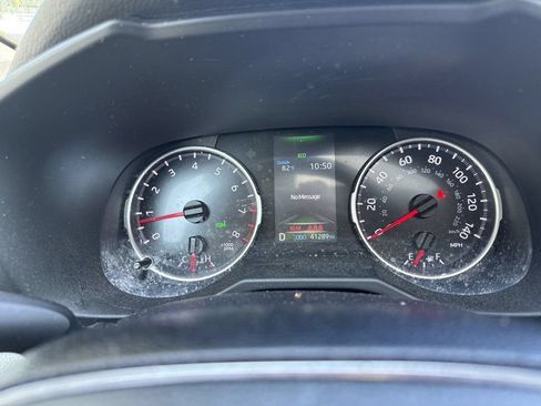 Used 2021 Toyota RAV4 XLE Premium FWD image 13