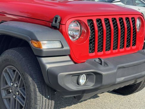 Used 2024 Jeep Wrangler Unlimited Sport AWD/4WD image 8