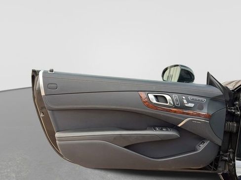 Used 2014 Mercedes-Benz SL 550 w/ Sport Wheel Package image 14