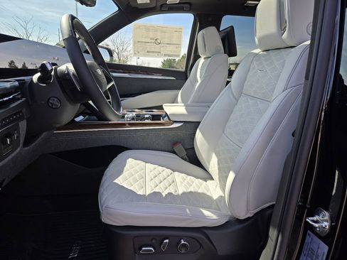 New 2026 Cadillac Escalade Platinum Sport image 4