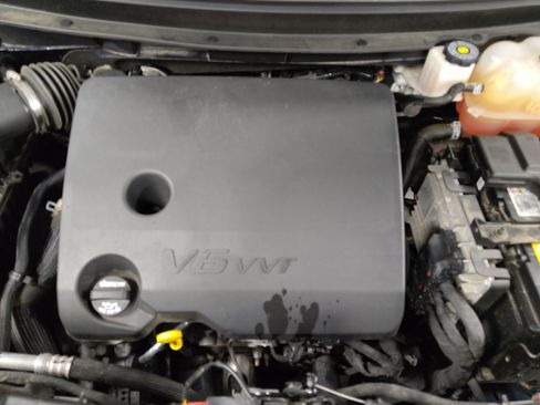 Used 2023 Chevrolet Traverse LS w/ Safety Package FWD image 30