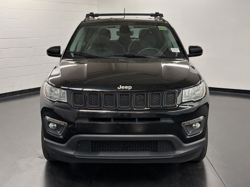 Used 2017 Jeep Compass Latitude w/ Safe & Security Group FWD image 6