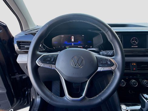 Used 2024 Volkswagen Taos S FWD image 10