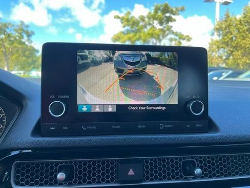 Used 2023 Honda Civic Sport image 8