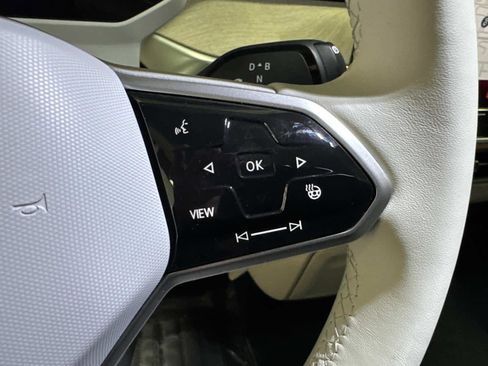 New 2025 Volkswagen ID. Buzz 1st Edition image 29