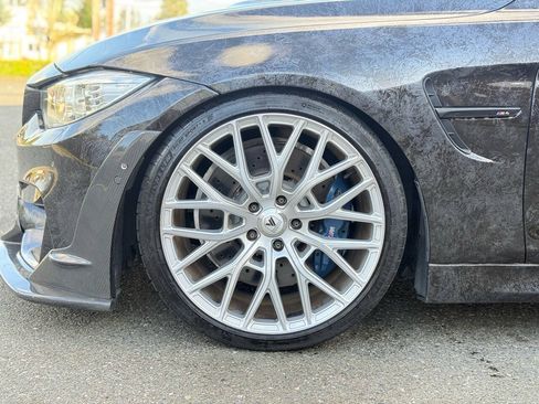 Used 2015 BMW M4 Coupe w/ Executive Package RWD image 7