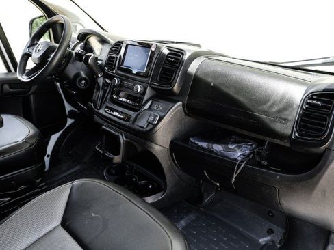 Used 2023 RAM ProMaster 2500 FWD image 10