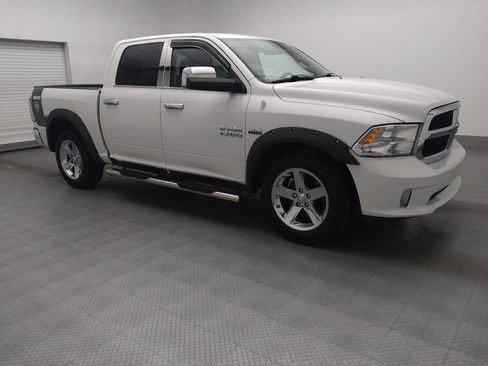 Used 2017 RAM 1500 Express image 11