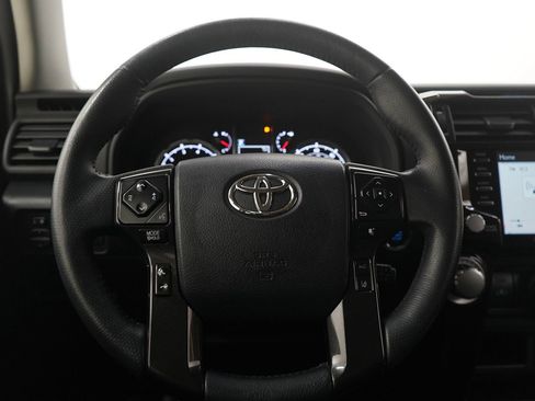 Used 2022 Toyota 4Runner TRD Off-Road Premium image 15