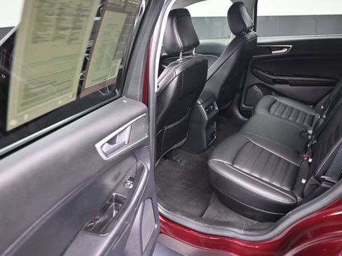Used 2020 Ford Edge SEL w/ Convenience Package FWD image 17