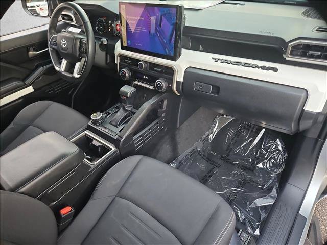 Certified 2024 Toyota Tacoma TRD Off-Road AWD/4WD image 27