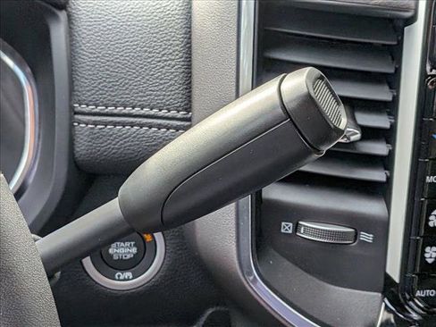 New 2026 RAM 2500 Laramie AWD/4WD image 13