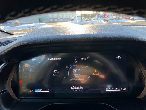 Used 2024 Jeep Grand Cherokee Altitude image 9