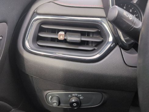 Certified 2023 Chevrolet Equinox RS image 18