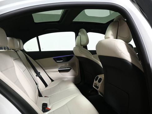 Certified 2025 Mercedes-Benz C 300 4MATIC Sedan image 23