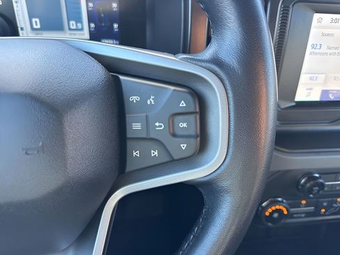 Used 2022 Ford Bronco Black Diamond image 13