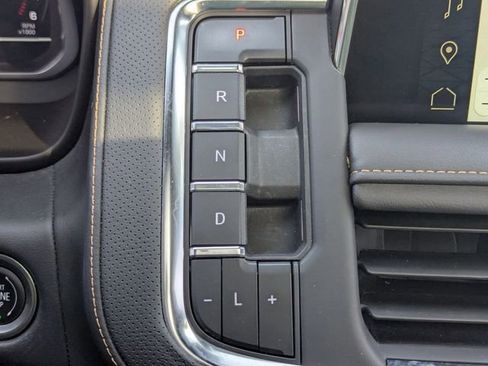 Used 2023 GMC Yukon AT4 w/ LPO, Floor Liner Package image 19