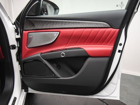 New 2026 Maserati Grecale Modena image 43