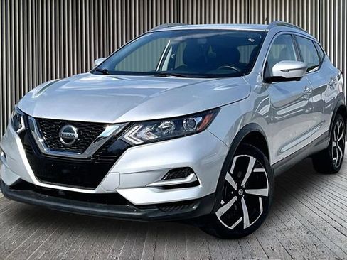 Used 2022 Nissan Rogue Sport SL AWD/4WD image 1