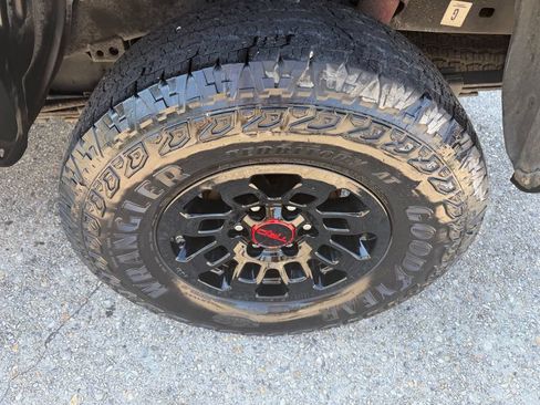 Used 2018 Toyota Tacoma TRD Pro AWD/4WD image 22