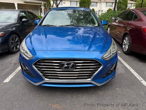 Used 2018 Hyundai Sonata SE FWD image 2