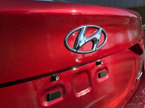 Used 2014 Hyundai Elantra Limited w/ Option Group 03 image 4