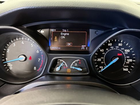 Used 2015 Ford Focus SE w/ SE Ecoboost Package image 26