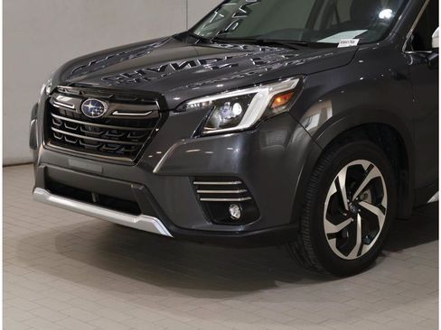 Used 2024 Subaru Forester Touring w/ POP Package 3 AWD/4WD image 2