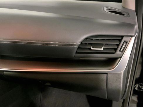 Used 2025 Nissan Rogue SV image 16