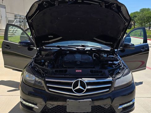 Used 2013 Mercedes-Benz C 300 4MATIC Sedan image 10