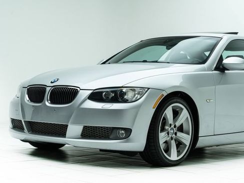 Used 2008 BMW 335i Coupe w/ Premium Pkg image 10