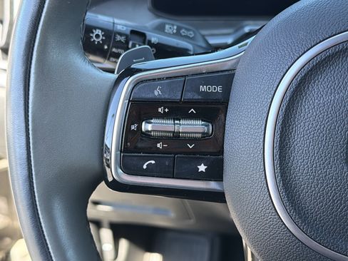 Used 2024 Kia Sorento SX Prestige w/ Sage Leather Package image 25
