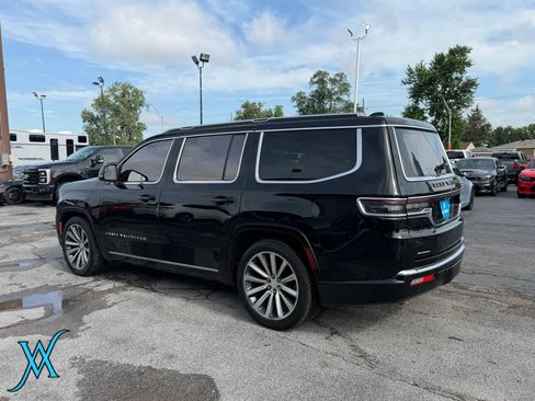 Used 2022 Jeep Grand Wagoneer Series II w/ Convenience Group III AWD/4WD image 5