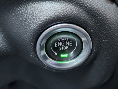 Used 2023 Chevrolet Silverado 1500 Custom image 8